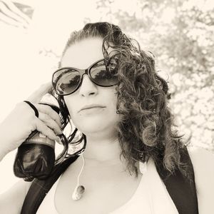 Meet your Posher, Holly